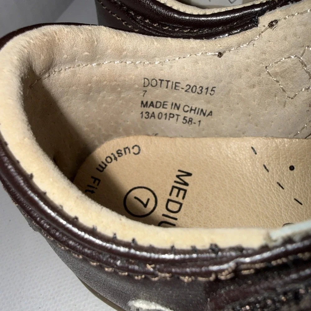 FootMates brown leather